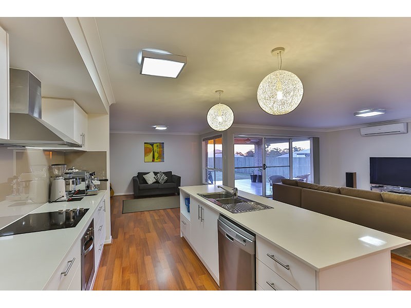 15 Kleinton Road, Kleinton QLD 4352