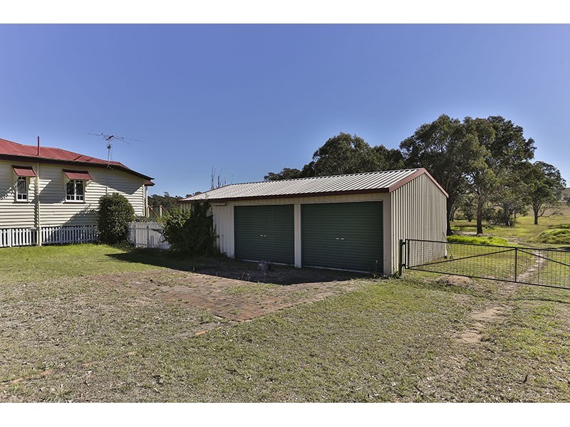 7217 New England Highway, Crows Nest QLD 4355