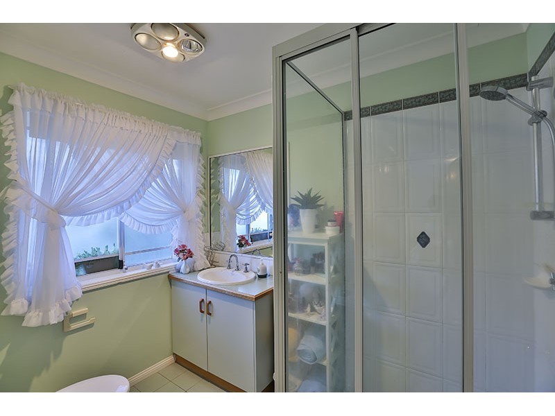 29 Reis Road, Highfields QLD 4352