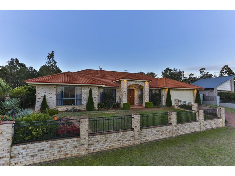 3 Catalina Drive, Wilsonton QLD 4350