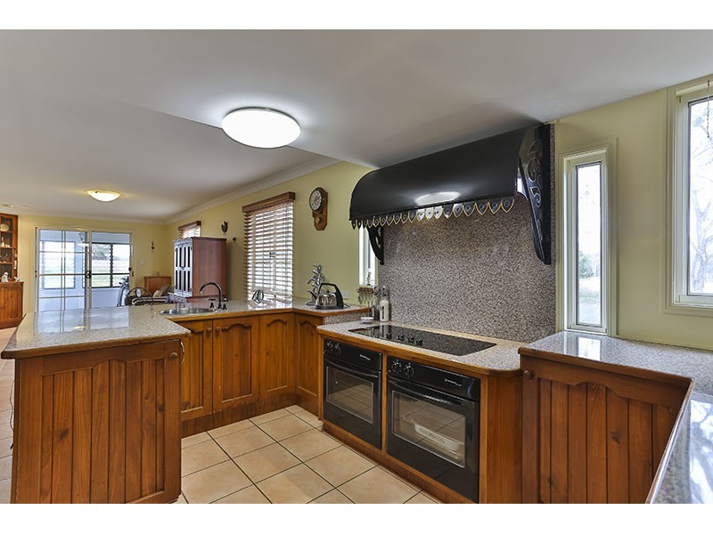 209 Cornford Road, Southbrook QLD 4363