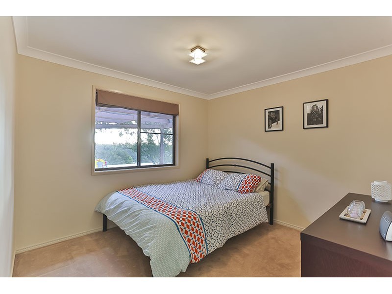 5 Pedersen street, Cranley QLD 4350