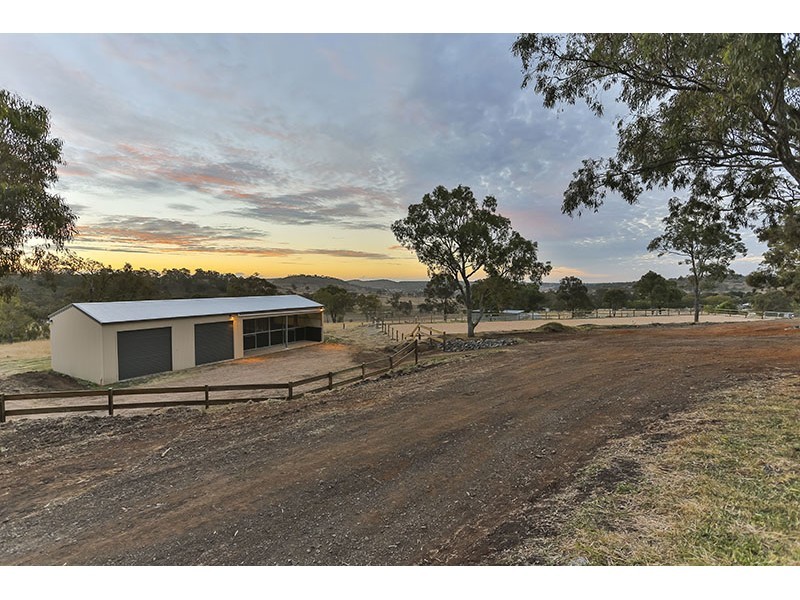 5 Pedersen street, Cranley QLD 4350