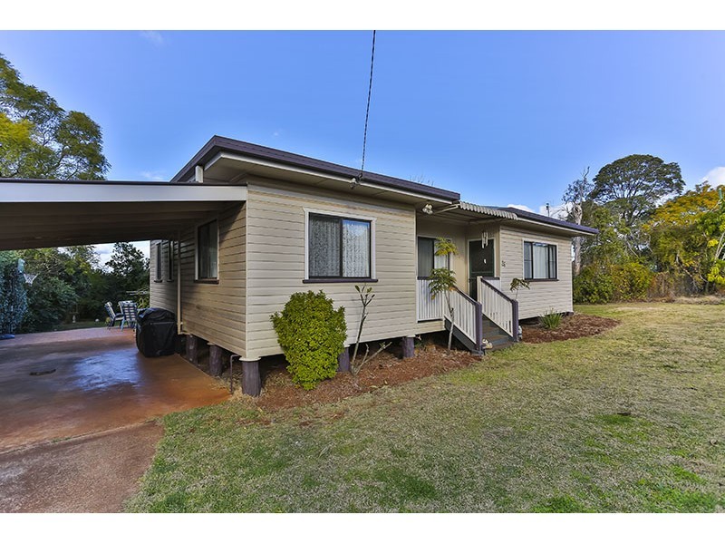 26 Leichhardt Street, Centenary Heights QLD 4350