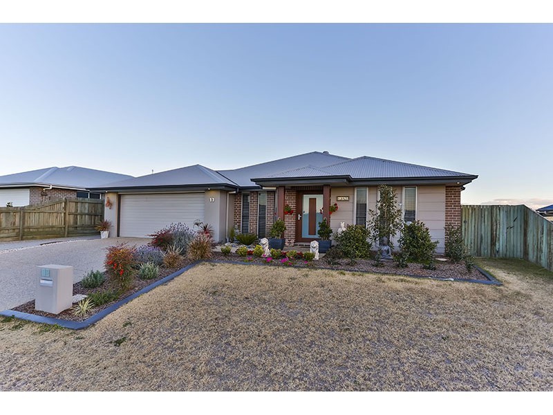 13 Goshawk Drive, Kleinton QLD 4352