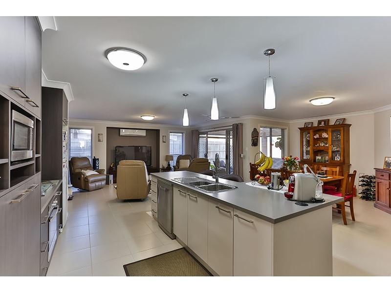 13 Goshawk Drive, Kleinton QLD 4352