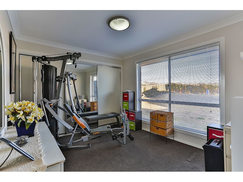 13 Goshawk Drive, Kleinton QLD 4352