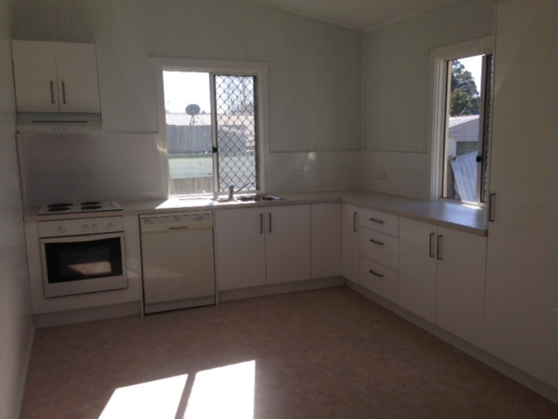 706 Ruthven Street, South Toowoomba QLD 4350