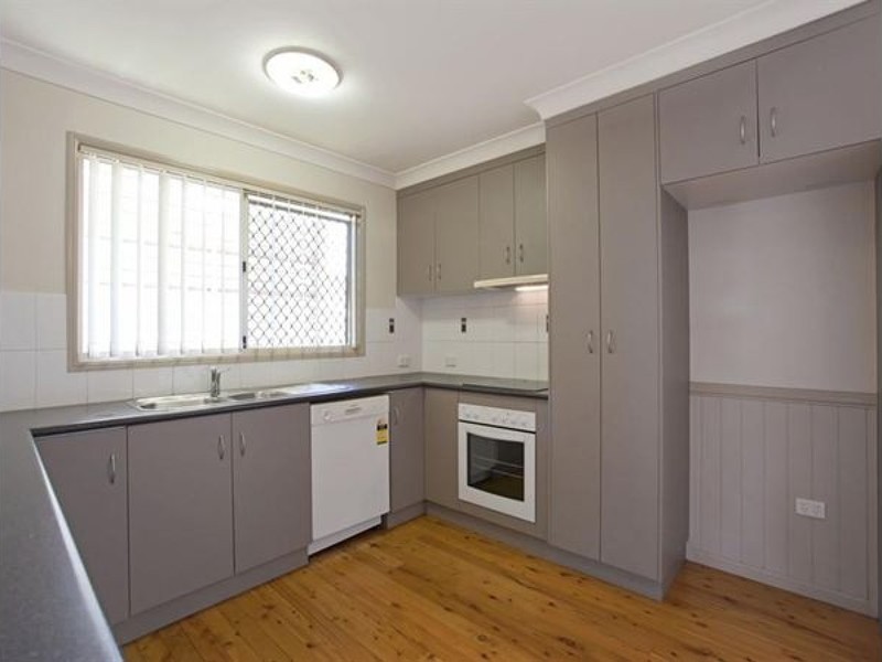 6 Vanity Street, Rockville QLD 4350