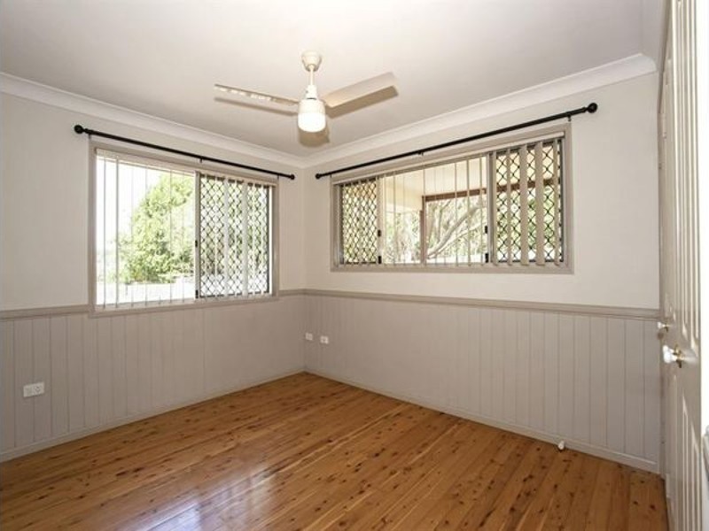 6 Vanity Street, Rockville QLD 4350