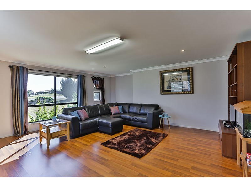 1 Ashley Court, Highfields QLD 4352