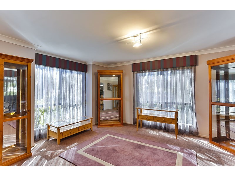 1 Ashley Court, Highfields QLD 4352