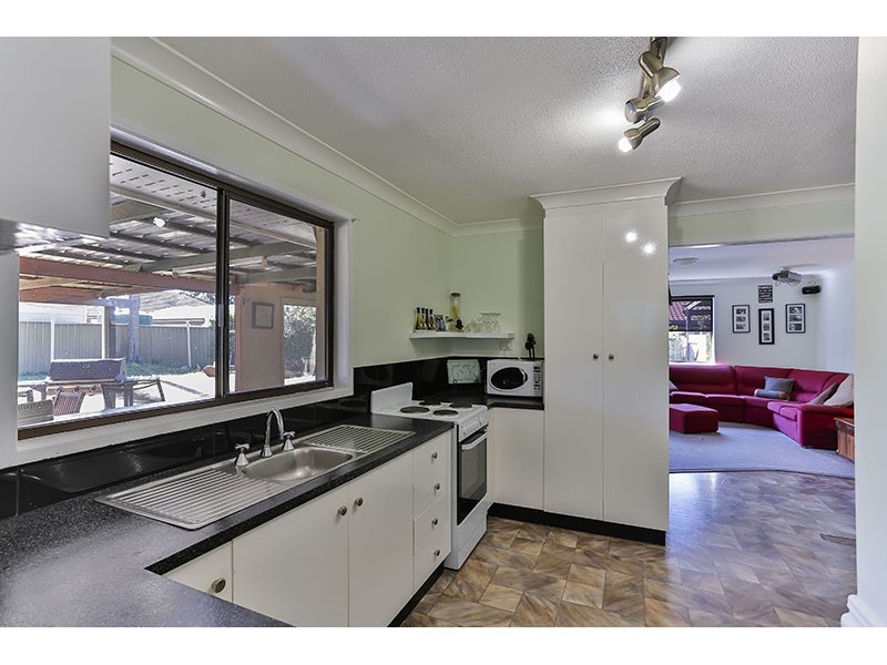 21 Trousdell Court, Rockville QLD 4350