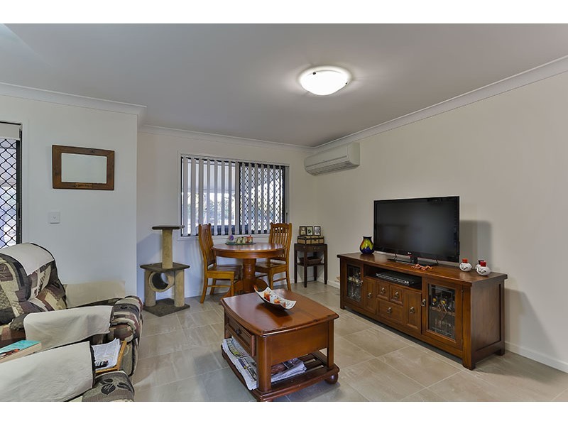 1 Pamela Court, Withcott QLD 4352