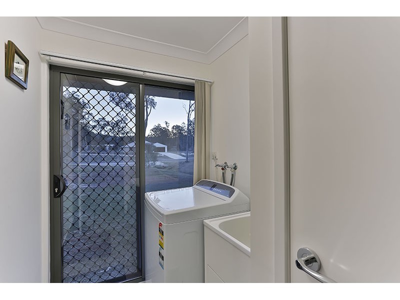 1 Pamela Court, Withcott QLD 4352