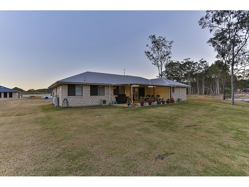 1 Pamela Court, Withcott QLD 4352