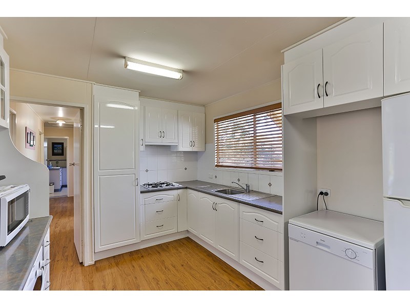 3 George Street, Haden QLD 4353