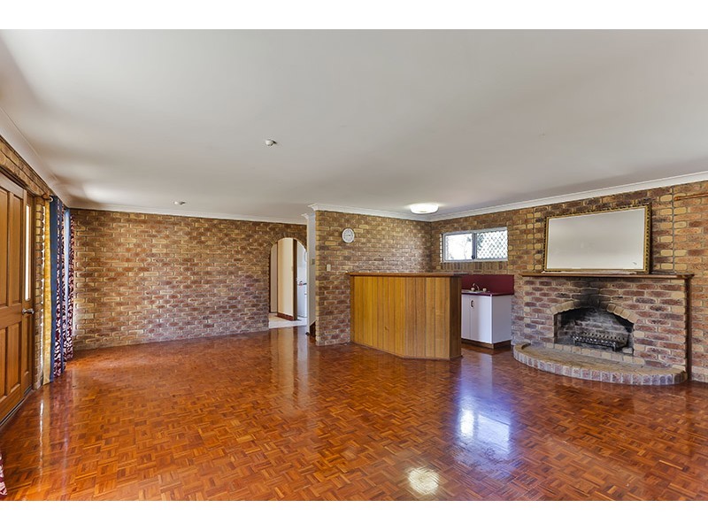 3 George Street, Haden QLD 4353