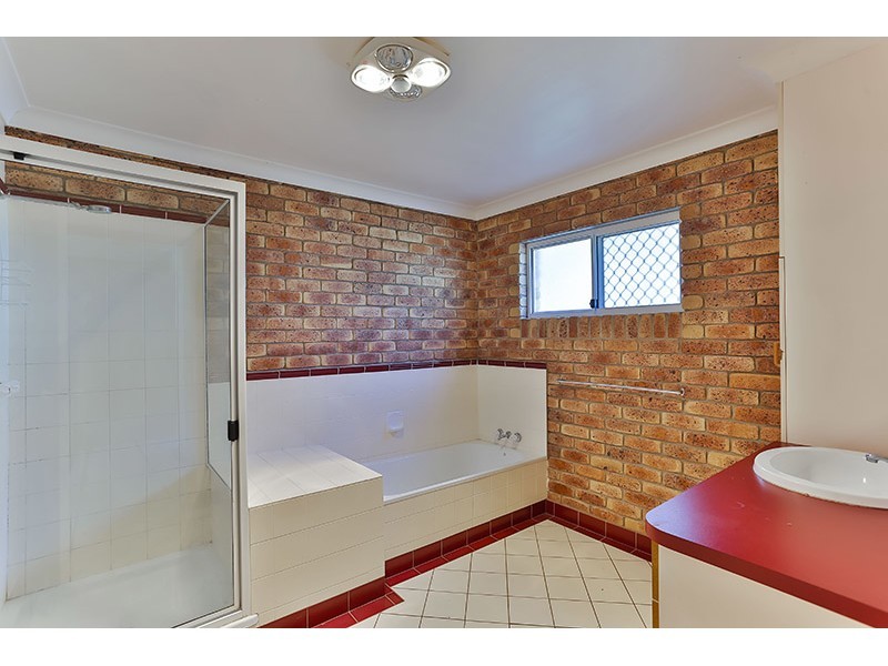 3 George Street, Haden QLD 4353