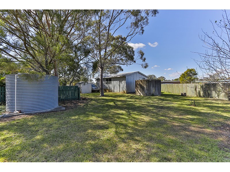 3 George Street, Haden QLD 4353