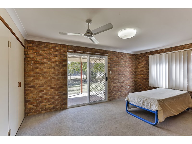 3 George Street, Haden QLD 4353