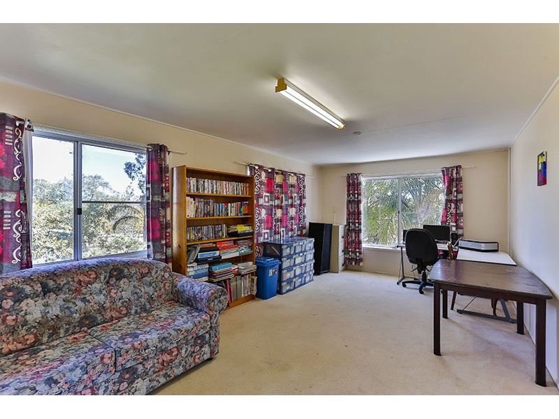 3 George Street, Haden QLD 4353
