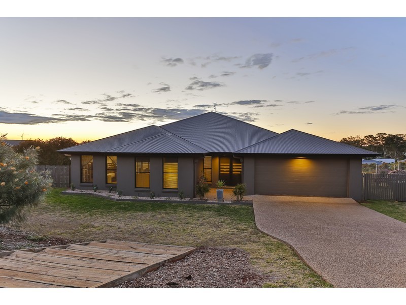 26 Berghofer Drive, Highfields QLD 4352