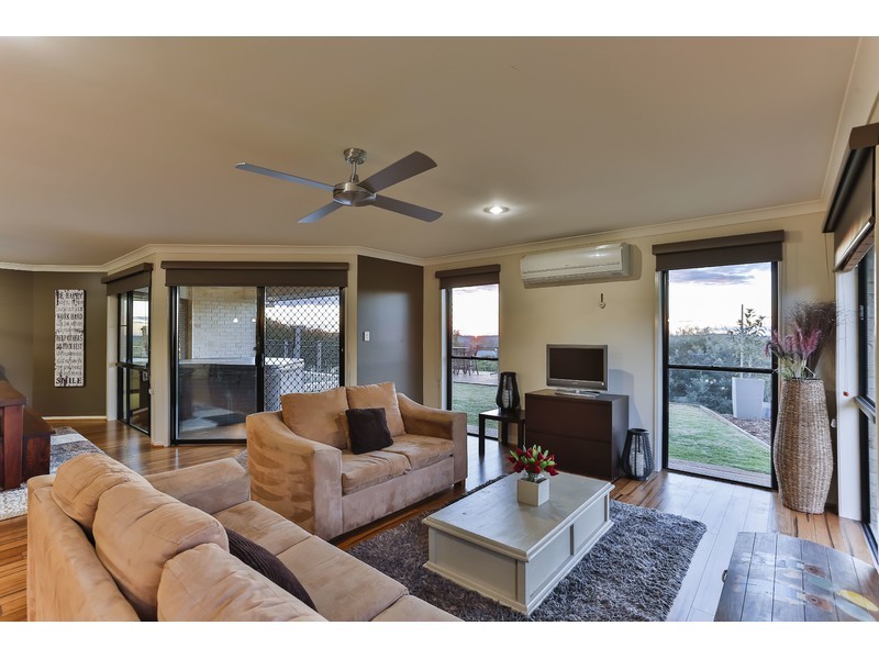 26 Berghofer Drive, Highfields QLD 4352