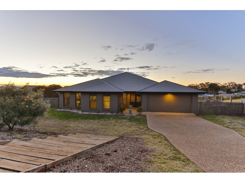 26 Berghofer Drive, Highfields QLD 4352