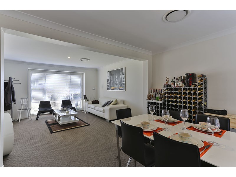 68 Wood Drive, Middle Ridge QLD 4350
