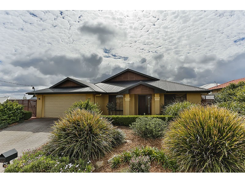 89 Nelson Street, Middle Ridge QLD 4350