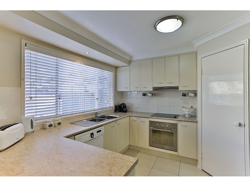 56 Albert Lane, Newtown QLD 4350