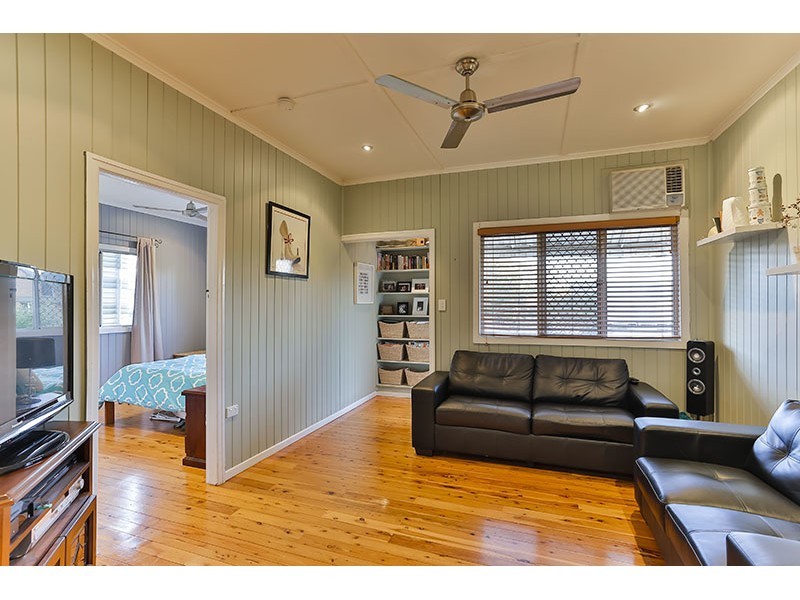 34 Buckland Street, Harristown QLD 4350