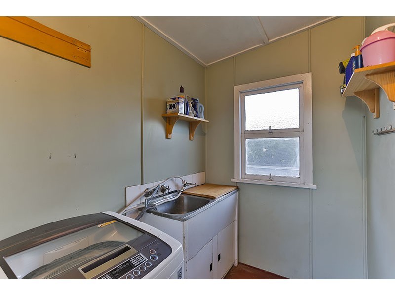 34 Buckland Street, Harristown QLD 4350