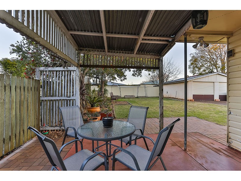 34 Buckland Street, Harristown QLD 4350