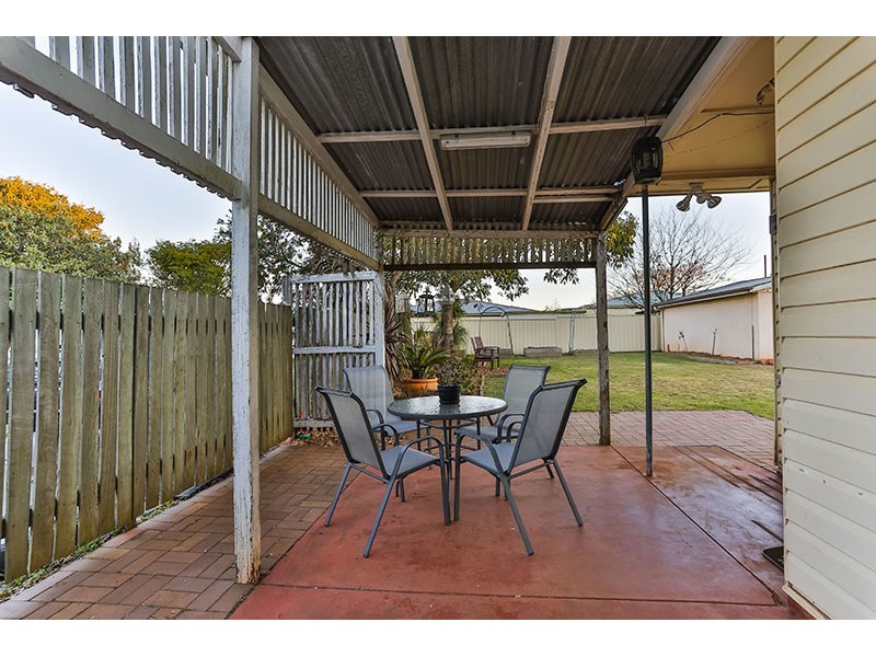 34 Buckland Street, Harristown QLD 4350