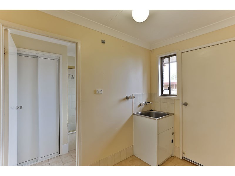 1/18-20 McIntyre Street, Centenary Heights QLD 4350