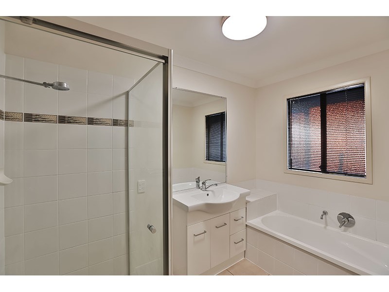 5 Diamantina Drive, Glenvale QLD 4350