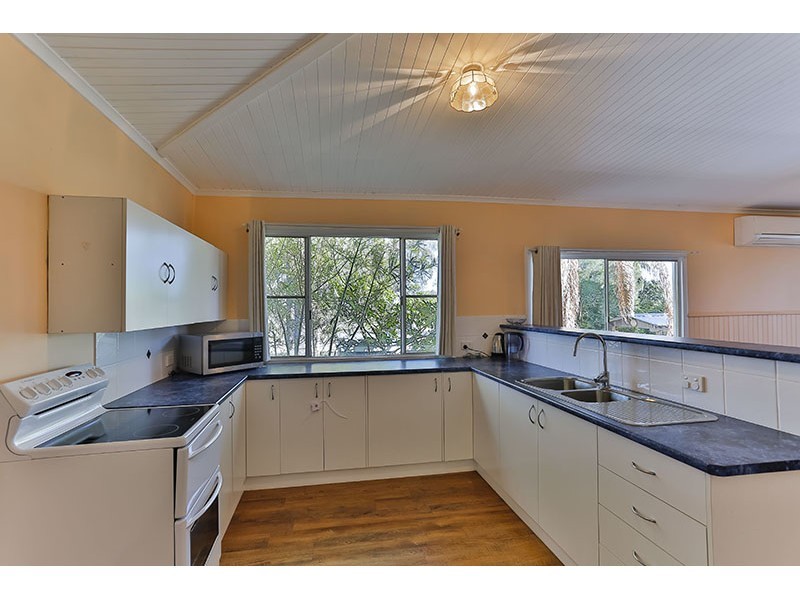 25 King Street, Goombungee QLD 4354