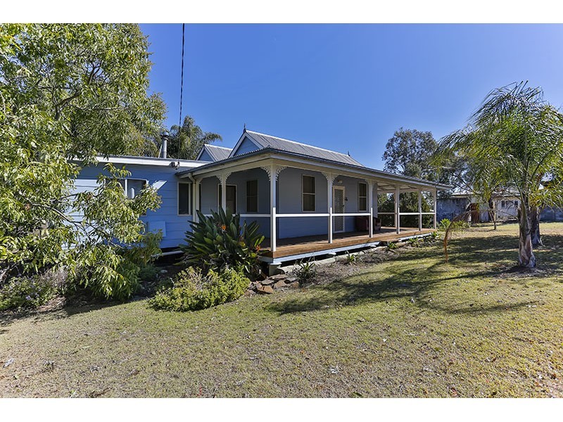25 King Street, Goombungee QLD 4354