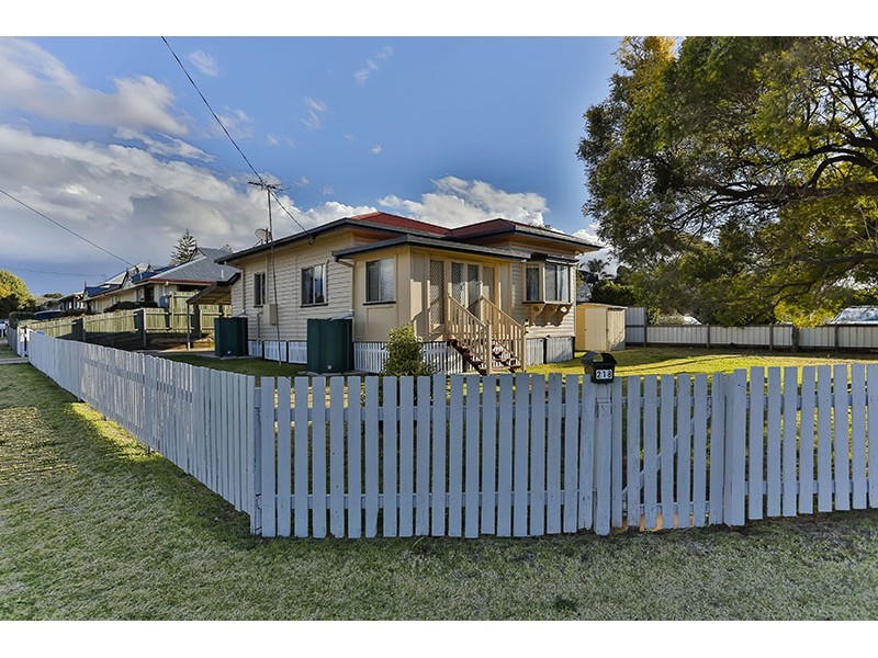 218 Taylor Street, Newtown QLD 4350