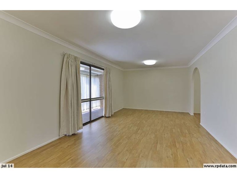 21 Sampson Street, Wilsonton QLD 4350