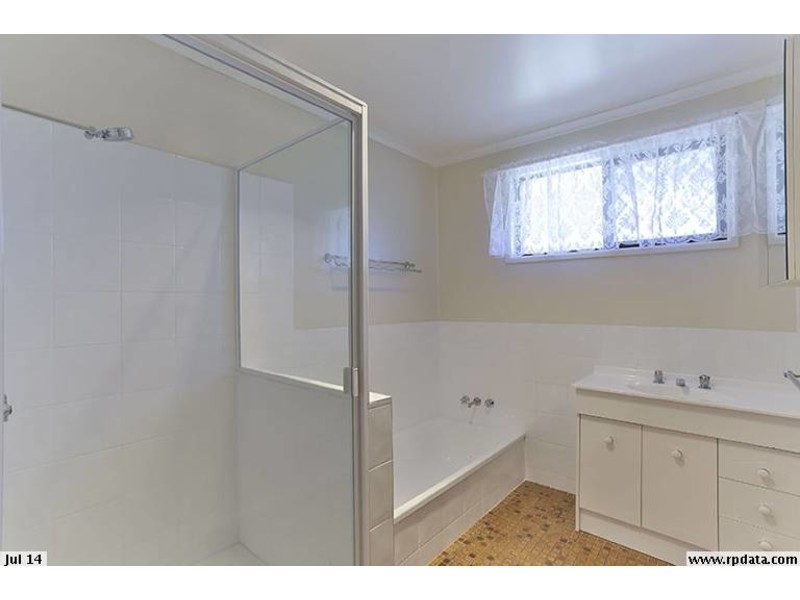 21 Sampson Street, Wilsonton QLD 4350