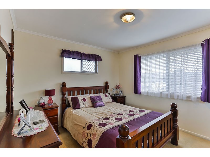 16 Brown Street, Rockville QLD 4350