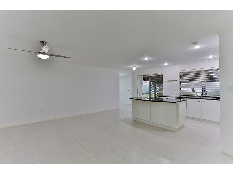 17 Traminer Drive, Wilsonton Heights QLD 4350