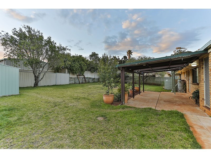 17 Traminer Drive, Wilsonton Heights QLD 4350
