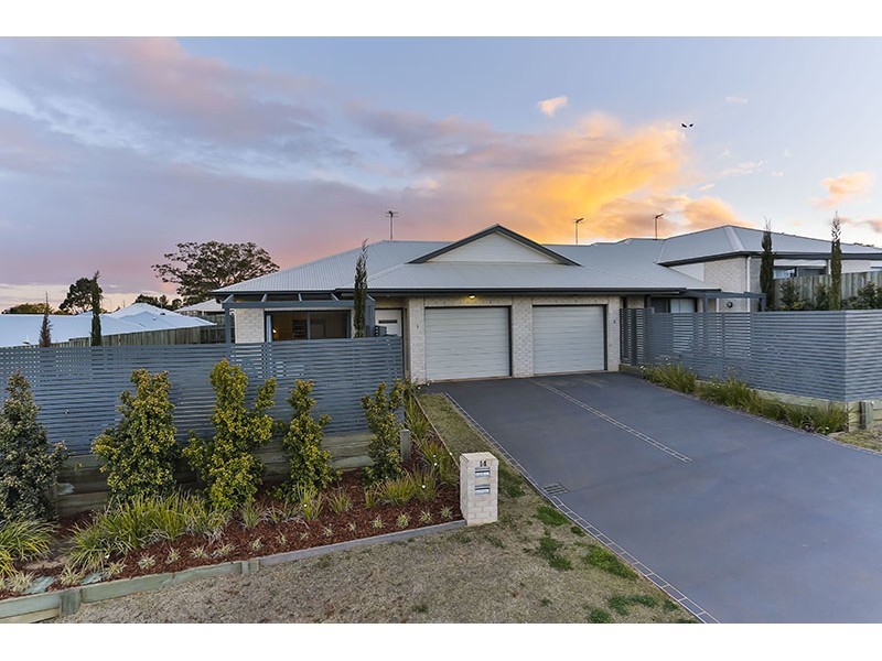 1/14 Sunning Street, Kearneys Spring QLD 4350