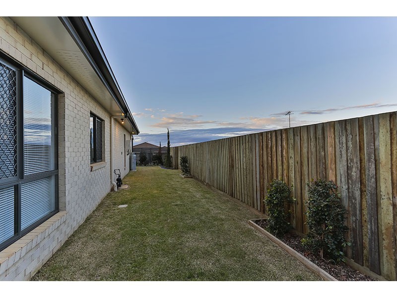 1/14 Sunning Street, Kearneys Spring QLD 4350