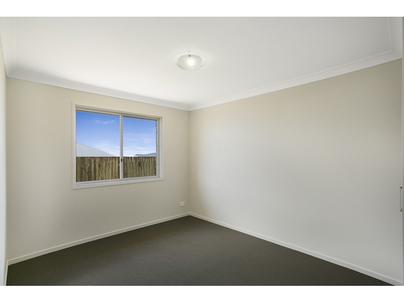 11 Maculan Crescent, Westbrook QLD 4350