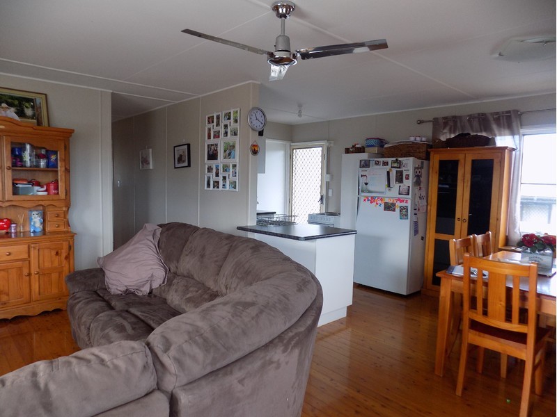 18 John Street, Goombungee QLD 4354